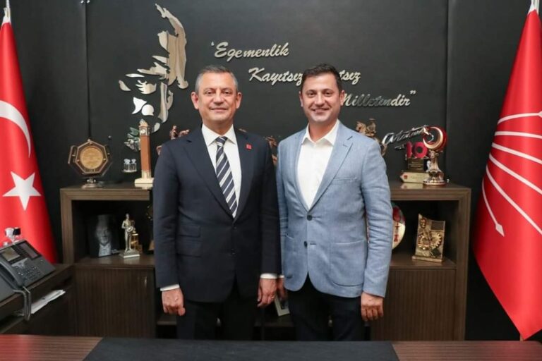 CHP Genel Başkanı Özgür Özel, Ağrılı İş İnsanları ve STK Temsilcilerini Kabul Etti* 26 Temmuz 2024 - Featured Image