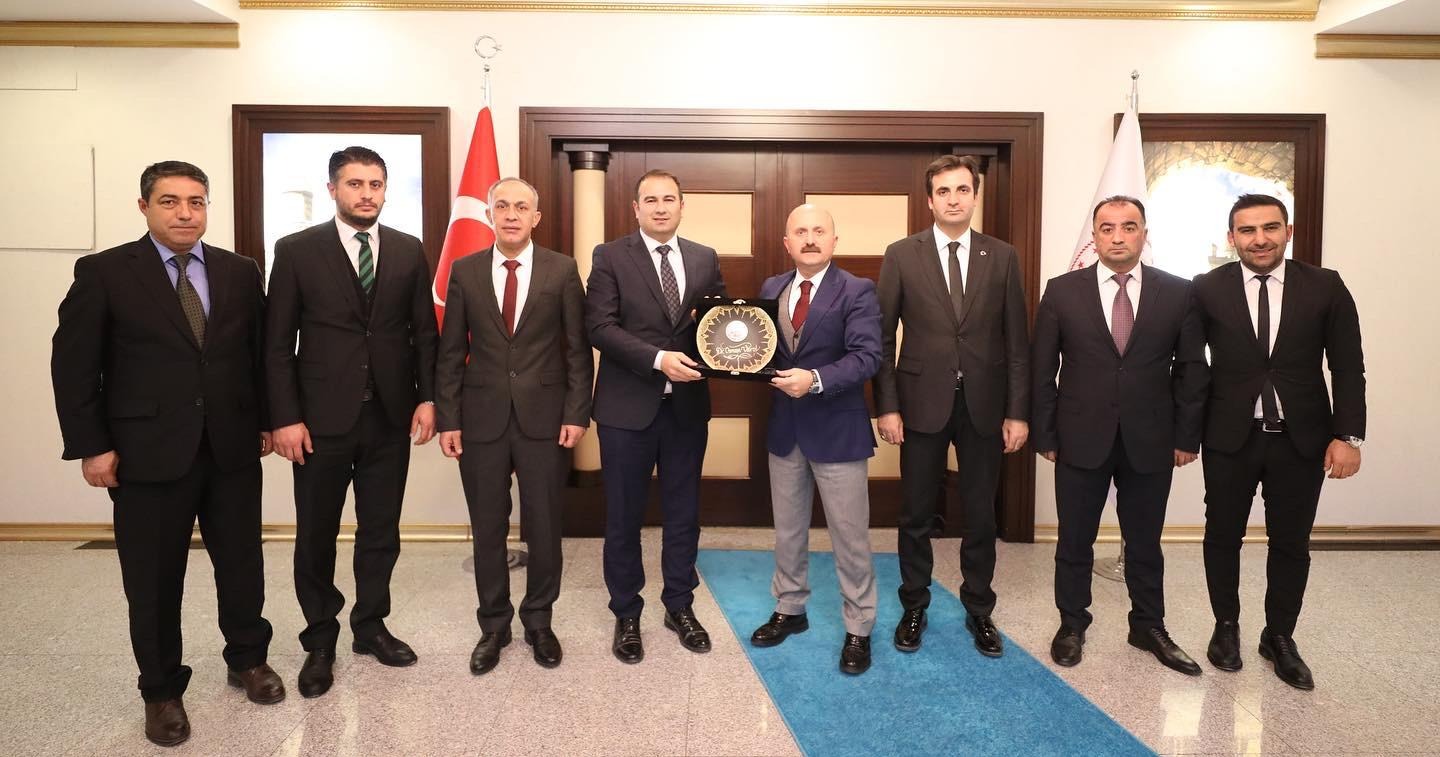 Vali Varol Amatör Spor Camiasını Destekleyeceklerini Söyledi 14 Aralık 2021 - Featured Image