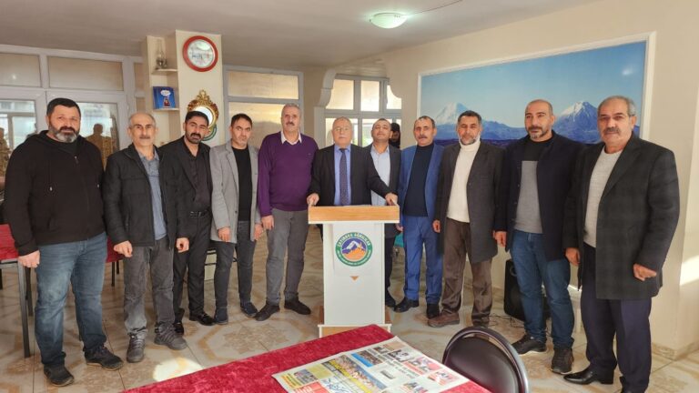 Çayırova Ağrılılar Derneği 5. Olağan Kongresi’nde Birlik Mesajı: Başkan Vezir Yıldız Yeniden Seçildi 25 Kasım 2024 - Featured Image
