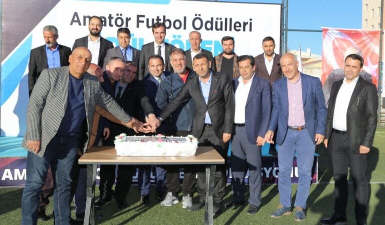 Ağrı’da Amatör Futbol Ödülleri Dağıtıldı  22 Mayıs 2022 - Featured Image