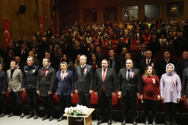 İstiklal şairi Mehmet Akif Ersoy, Dilovası'nda anıldı 13 Mart 2023 - Featured Image