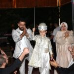 Ensar Sayan’ın Sünnet Düğünü Tuzla'da Görkemli Bir Şekilde Kutlandı 18 Ağustos 2024 - Featured Image